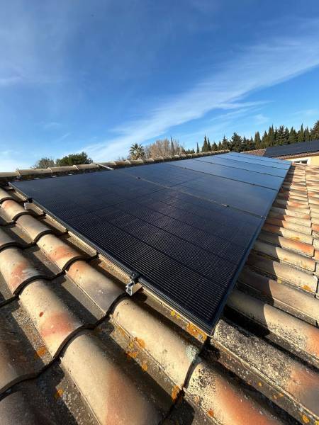 Installation de panneaux solaires photovoltaïques à Tarascon : production d’énergie renouvelable pour une autoconsommation optimisée